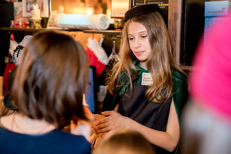 Как необычно отметить 8 марта в школе вместе с Квесторией в Дніпрі