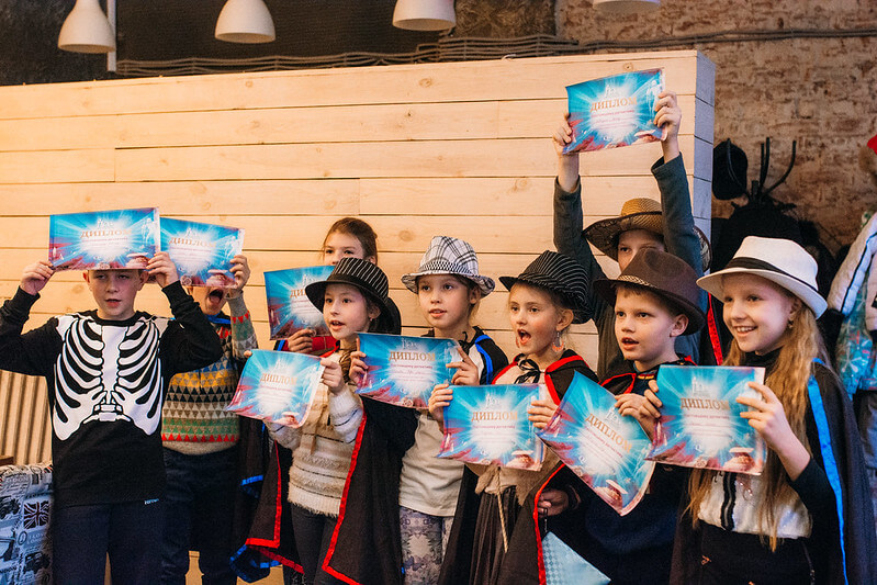 Как отметить Новый год классом — идеи для младших школьников в Дніпрі